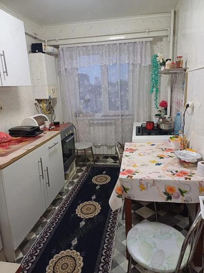 De vanzare apartament doua camere - 3