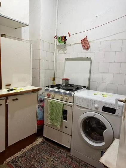 Garsoniera zona Tractorul in apropiere de Mall Coresi - 2