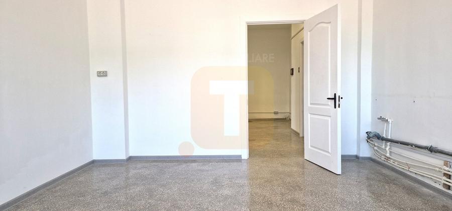 Spațiu versatil 111 mp – ideal pentru afaceri – Piatra Neamț - 2
