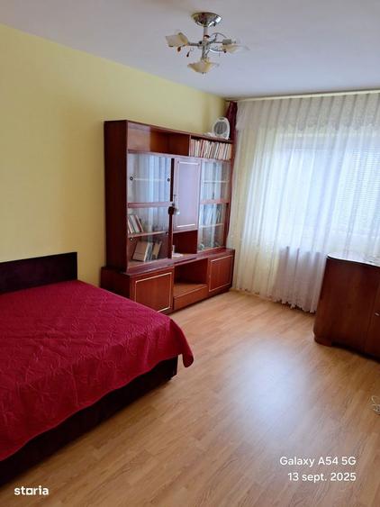 Fagaras,vand ap.3 camere etaj 1 - 2