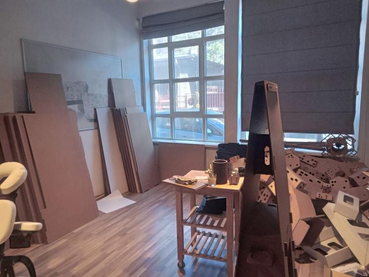 Rahova Margeanului casa cu spatiu comercial si teren 404mp - 4