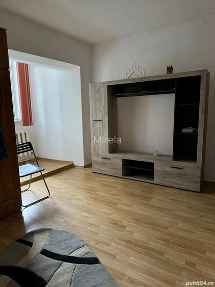 Vand garsoniera in zona Hipodrom, Liceul Panait Cerna