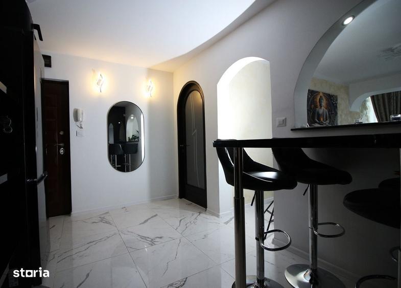 Vindem 3 Camere Zona Cornisa/Alecu Russo et 2 Modern/Mobilat - 3