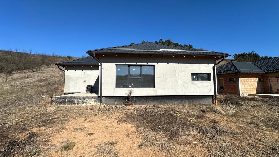 Casa pe un nivel | Teren 2.977 mp | Panorama deosebita | Suceagu - 3