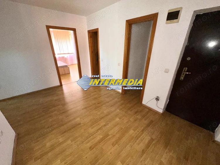 3 camere de inchiriat Bloc Nou Centru etaj 1 mobilat - 10