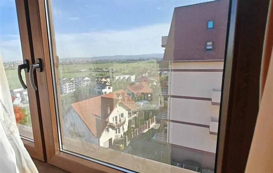 Apartament  4 camere 2 bai si loc parcare zona Valea Aurie - 33