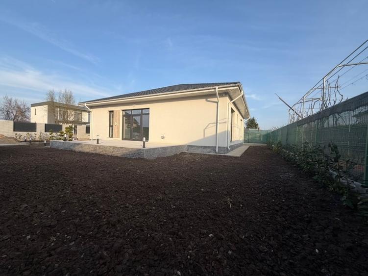 Casă de vânzare Bucov - 7