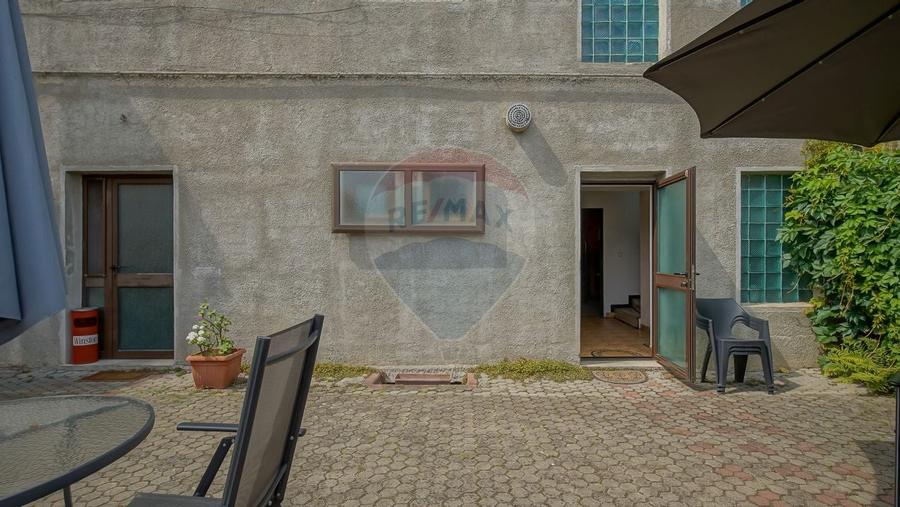 Comision 0 %! Pensiune cu 12 camere de vanzare, str. De Mijloc! - 34