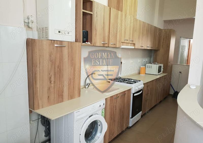 Faleza Nord Delfinariu Ap decomandat 5 camere in vila, Parcare, Centrala Gaz, AC