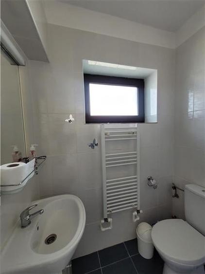 Apartament Modern cu 2 Dormitoare si 2 Bai + Terasa de 30 mp - Localitatea Lazu - 9