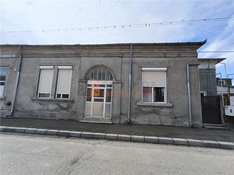 EXCLUSIVITATE !  Casa P+1 si spatiu comercial zona Garii - 1
