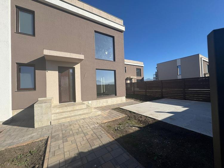 Casa Individuala moderna, intabulata si racordata la toate utilitatile - 1