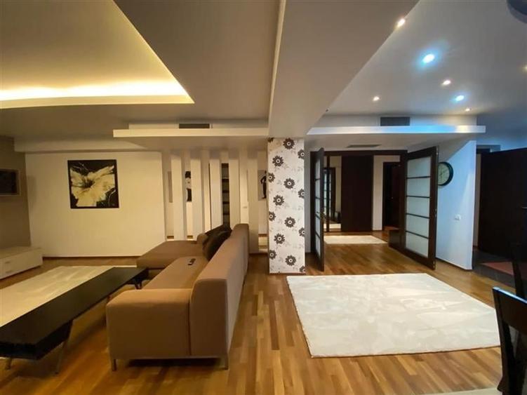 Apartament 3 camere // 150 Mp utili // Terasa 18 mp // 50m de Parc - 7