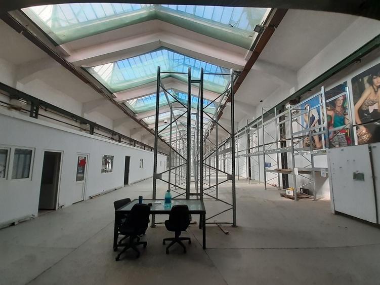 Hala in suprafata de 1350 mp - zona Basarabiei - 1