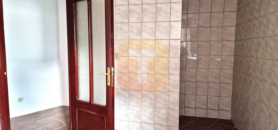 3 camere ultracentral – Piatra Neamț, etaj 4, balcon 7.9 mp - 4