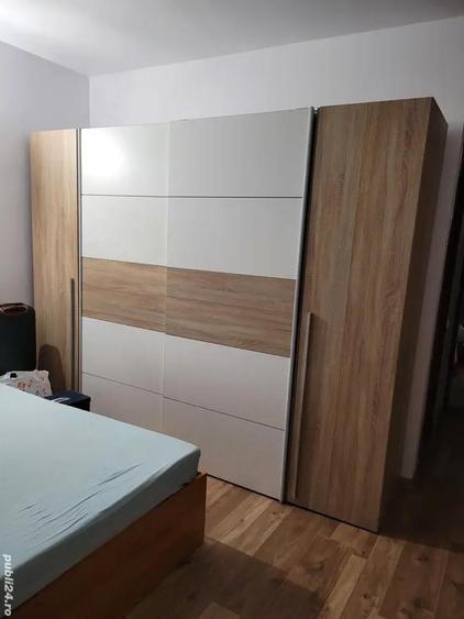 Apartament de vanzare cu trei camere decomandate cu bai proprii, confort I - 2