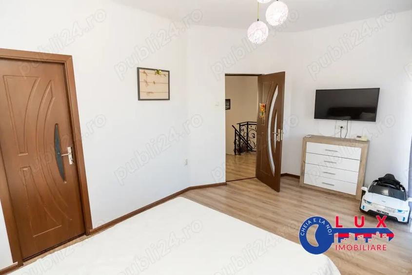 Casă cu Teren 350 Mp în Babadag