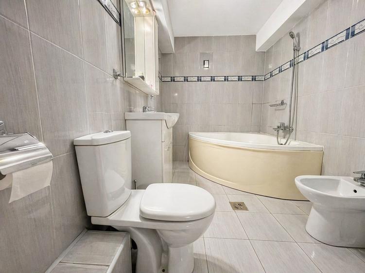 Demisol | Apartament 2 camere cu loc de parcare | Mamaia Central - 12