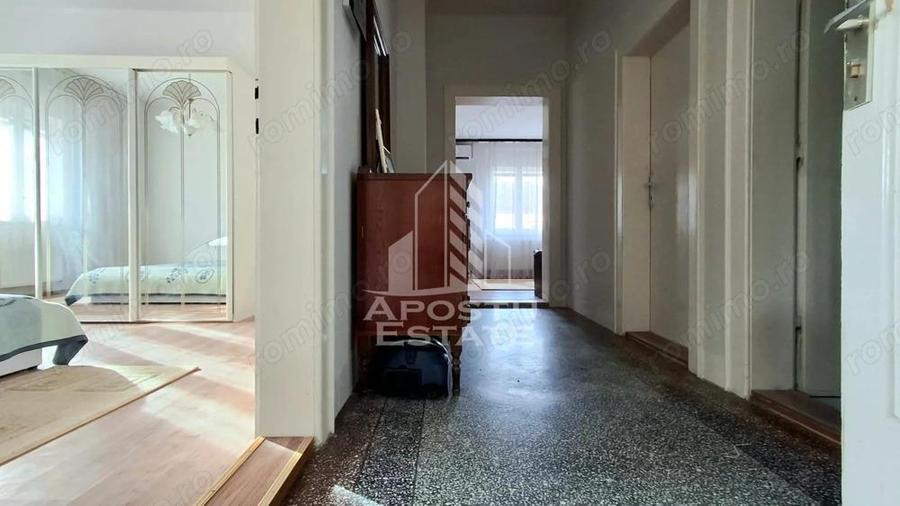 Casa Spatioasa cu Teren Generos in Vladimirescu - 3