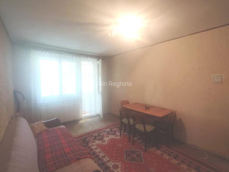 Apartament semidecomandat etaj 1 Apartament semidecomandat etaj 1