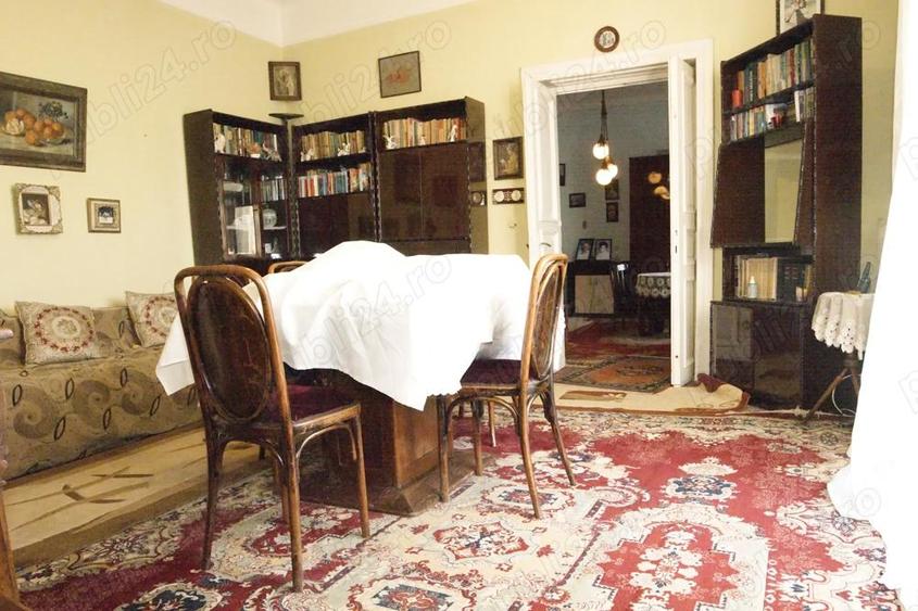 Casa de vanzare in centru Husi - 7