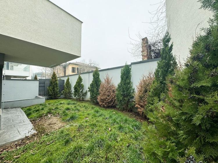 Apartament 4 Camere Constitutiei Unirii Metrou Curte Gradina Proprie - 3