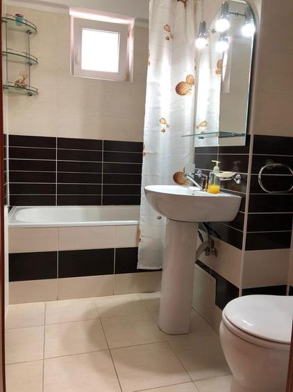 Inchiriez pe termen lung apartament cu 3 camere in centru. - 8