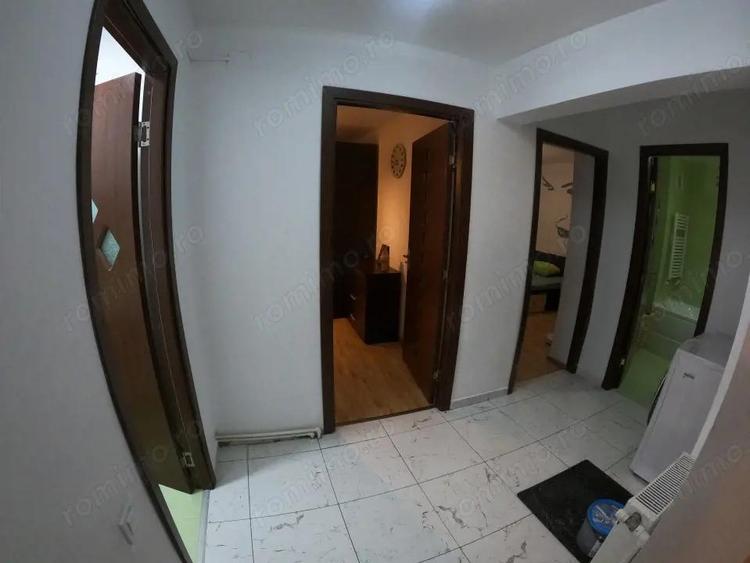 Apartament de Vanzare decomandat 3 cam 70 mp - 1
