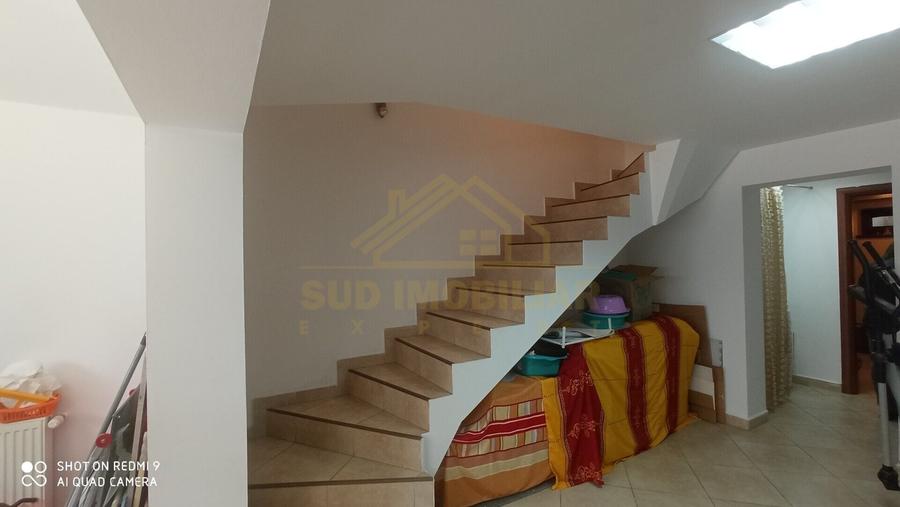 Vila D+P+1 -adiacent Sos Oltenitei -6 camere - 25