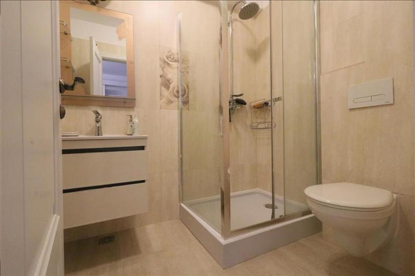 Apartament cu 2 camere decomandat, mobilat în Copou