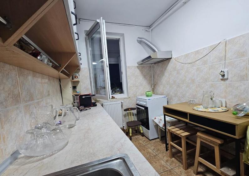 Apartament 3 camere,bloc cu lift,zona Piata Centrala - 5