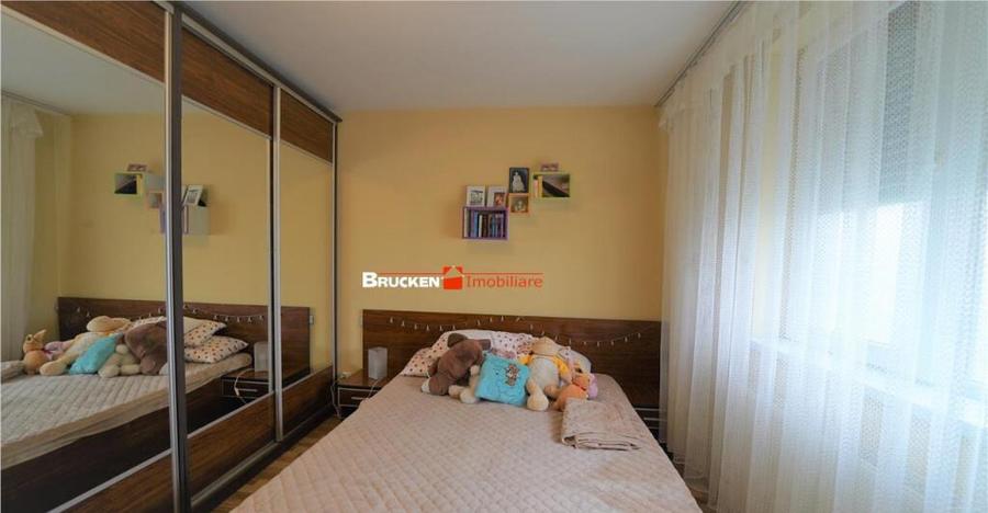 DUPLEX IN CARTIERUL ONCEA CU PARCARE SI CURTE - 5