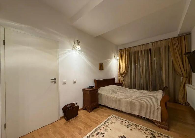 2 camere, Arcul de Triumf / Herastrau, bloc 2006 - 7