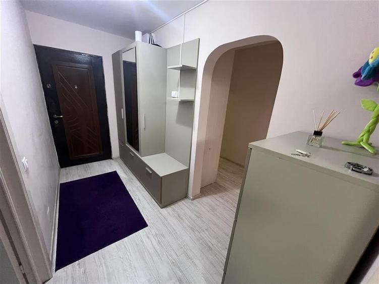 Ap 4 camere,renovat,3 AC, centrala, mobilat si utilat, Petre Liciu - 22