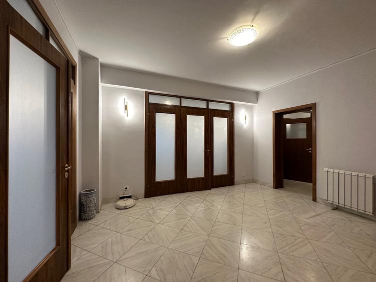 Inchiriere Apartament - 4 camere - Rezidential/Notariat- Primaverii - 5