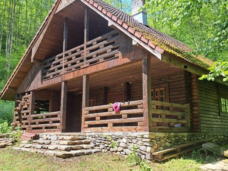 Vand casa cu iesire direct pe Transalpina - 2