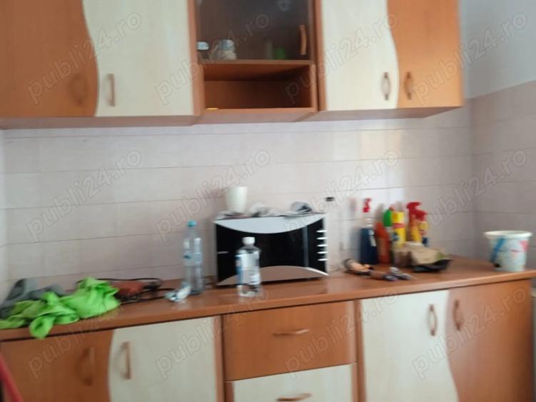 inchiriez aparatment cu 3 camere - 8