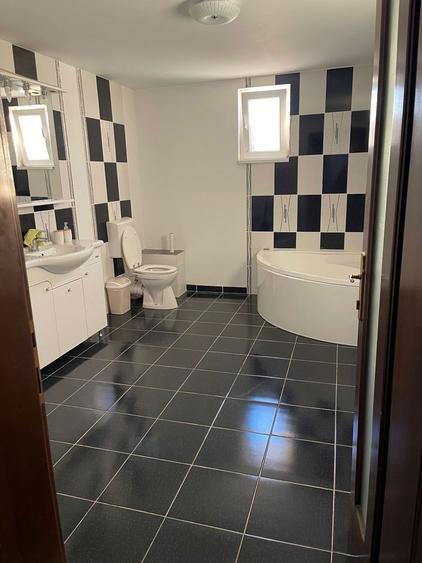 Inchiriez jumatate de duplex in Ghiroda - 1