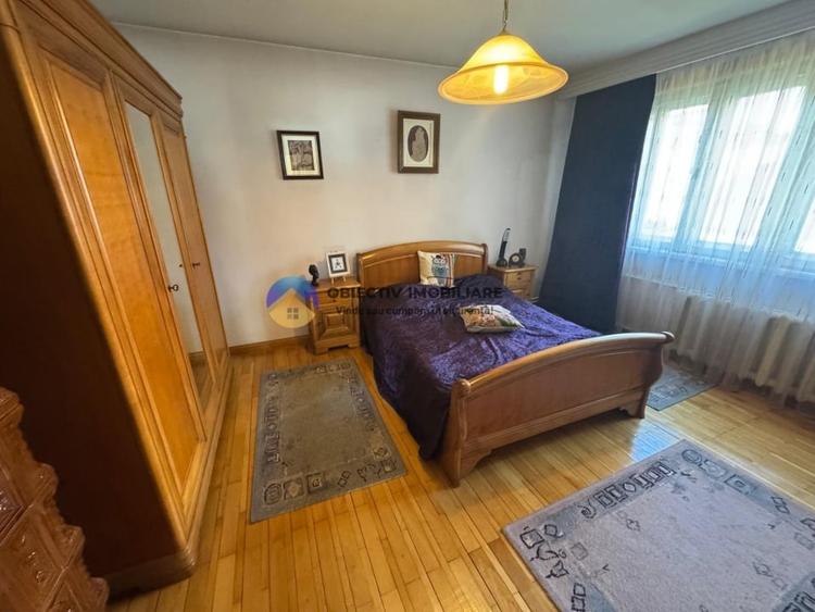 Vila + teren de vanzare cu priveliste panoramica – vis a vis de statuia Ursulet - 5