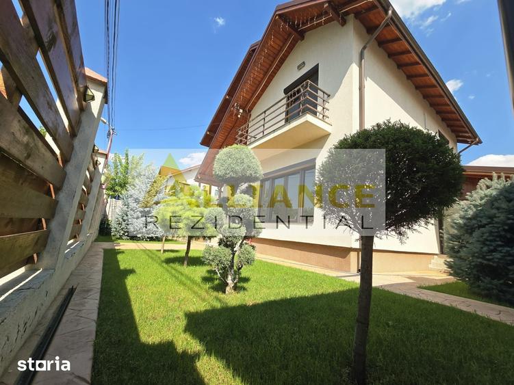 Casă cu 4 camere cu Teren 291 Mp în Central