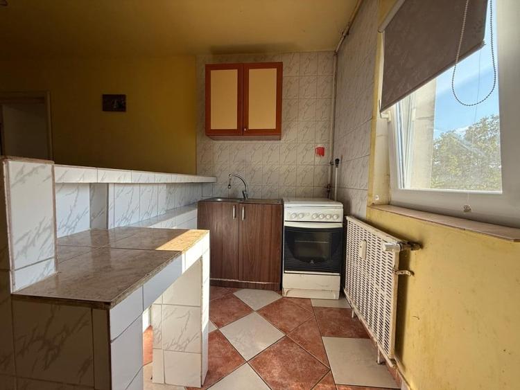 OCAZIE Apartament 2 camere, semidecomandat, 59 mp utili - zona Girocului - 4