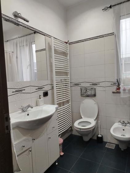 Casa de vanzare Botosani Zona Liceul Pedagogic - 1