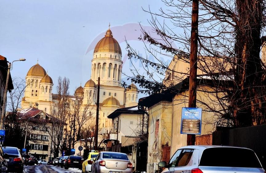 Casa de vanzare pretabila locuinta sau afacere | 13 Septembrie - 4