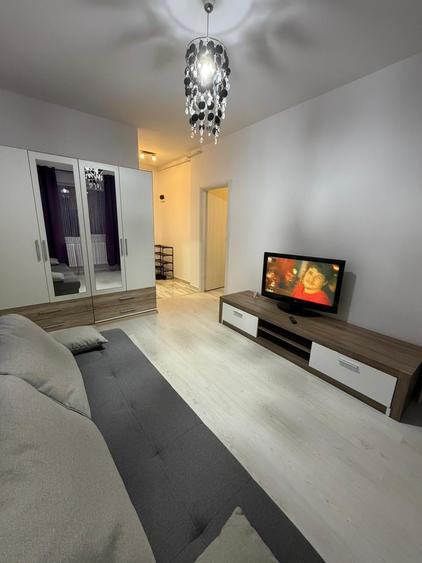 Garsoniera de inchiriat Militari Residence - 1