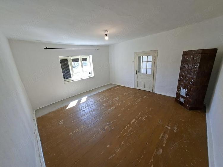 Casa pe colt de vanzare localitatea Birda - 4