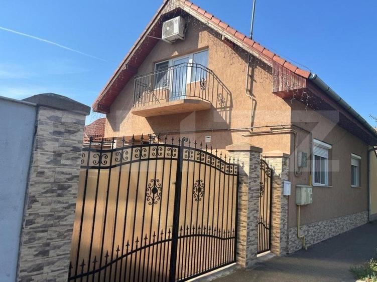 Casă individuală cu 6 camere cu Teren 415 Mp în Iosia