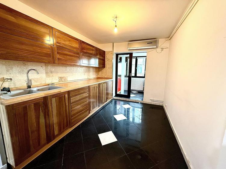Apartament 4 camere in Crangasi - Design si materiale premium, Bloc 1982 - 3