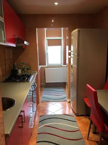 Apartament 2 camere decomandat, zona KM 5 - 3