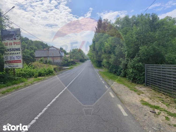 Casa / Vila cu 3 camere de vanzare - 1