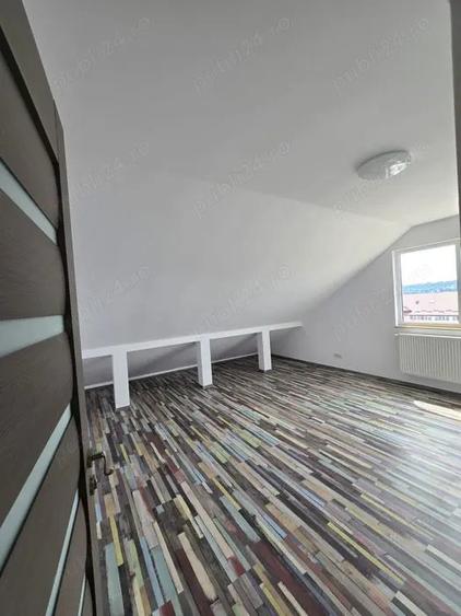 Apartament 3 camere - Burdujeni - 1